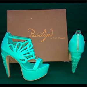 PRIVILEGED J.C. Dossier -ALTI- SEAFOAM- 6 inch Heels